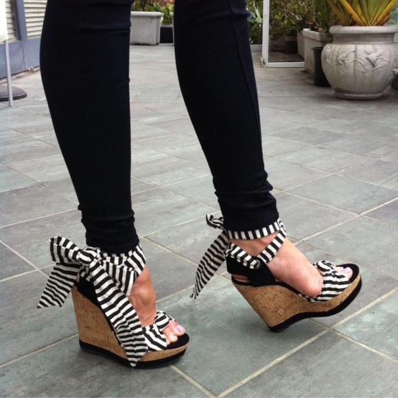 NWOT Shoemint Open Toe Striped Cork Platform Wedges Lace Up Ties Black White 5.5 - Picture 4 of 16